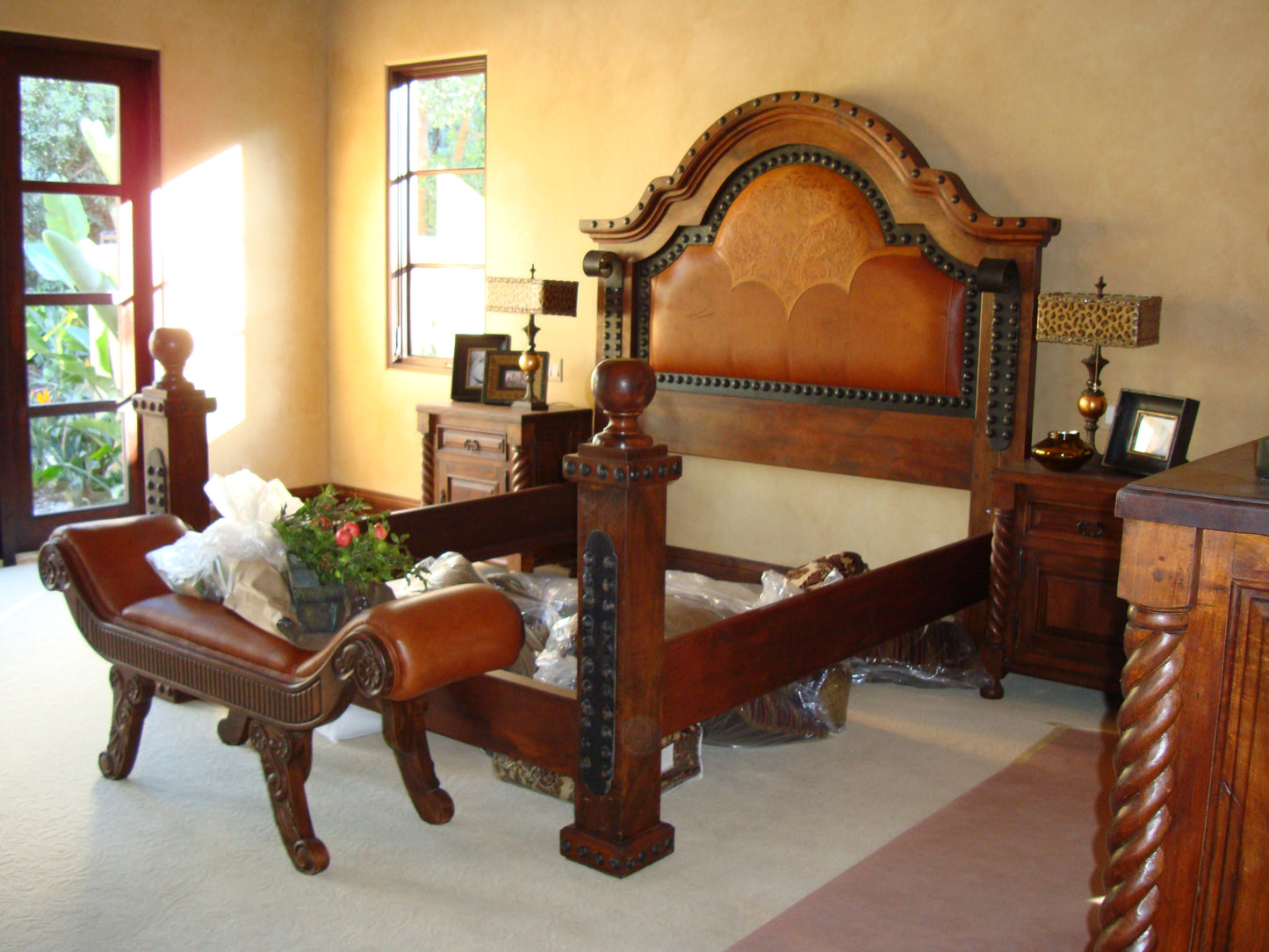 Alamo Bed